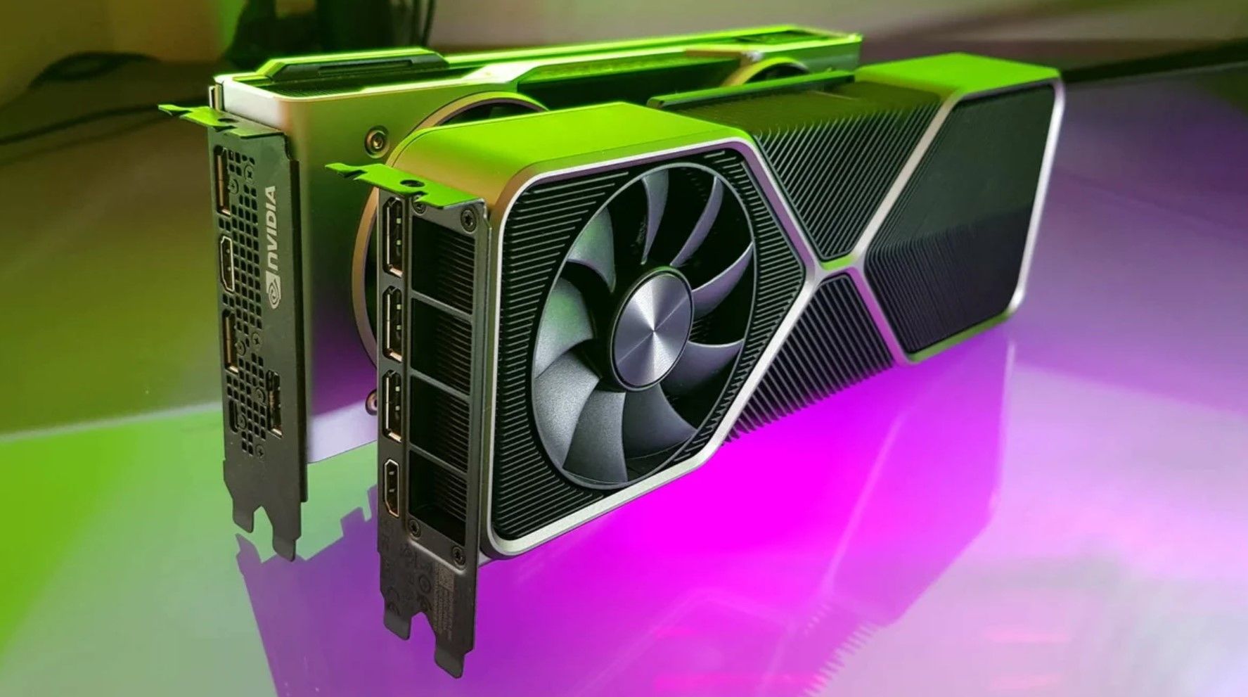 ПК EDELWEISS с видеокартами GeForce RTX 3080 TI